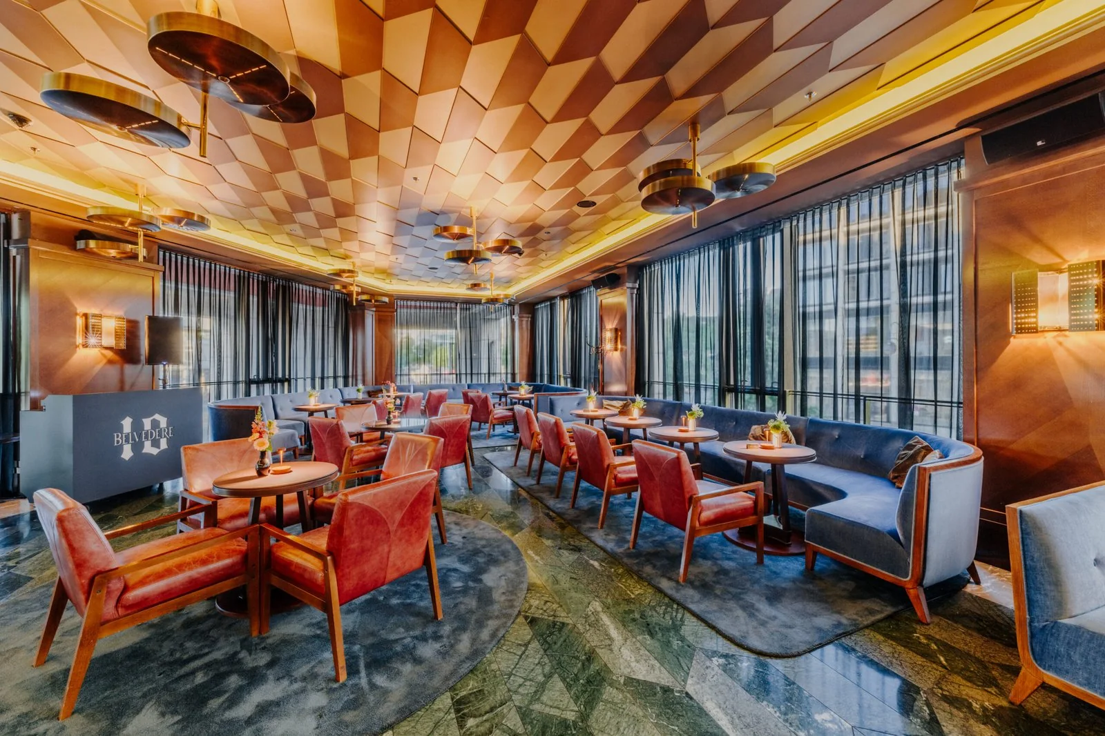 Lang Bar · Bar 12